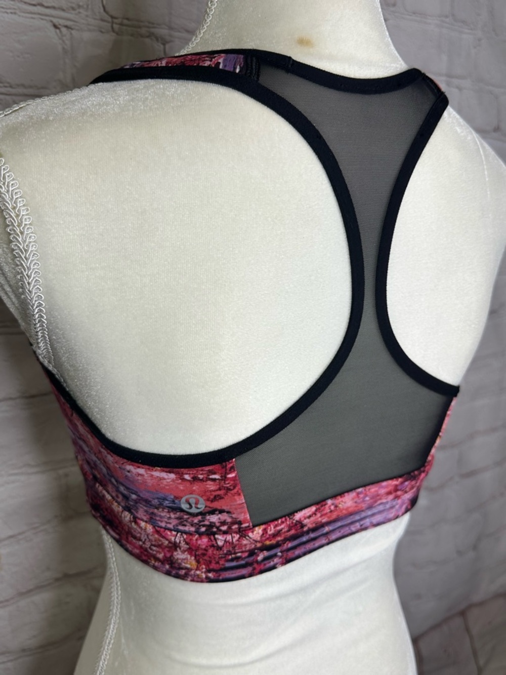 Lululemon Speed Up Bra Dahliascape Multi / Black - Picture 6 of 9